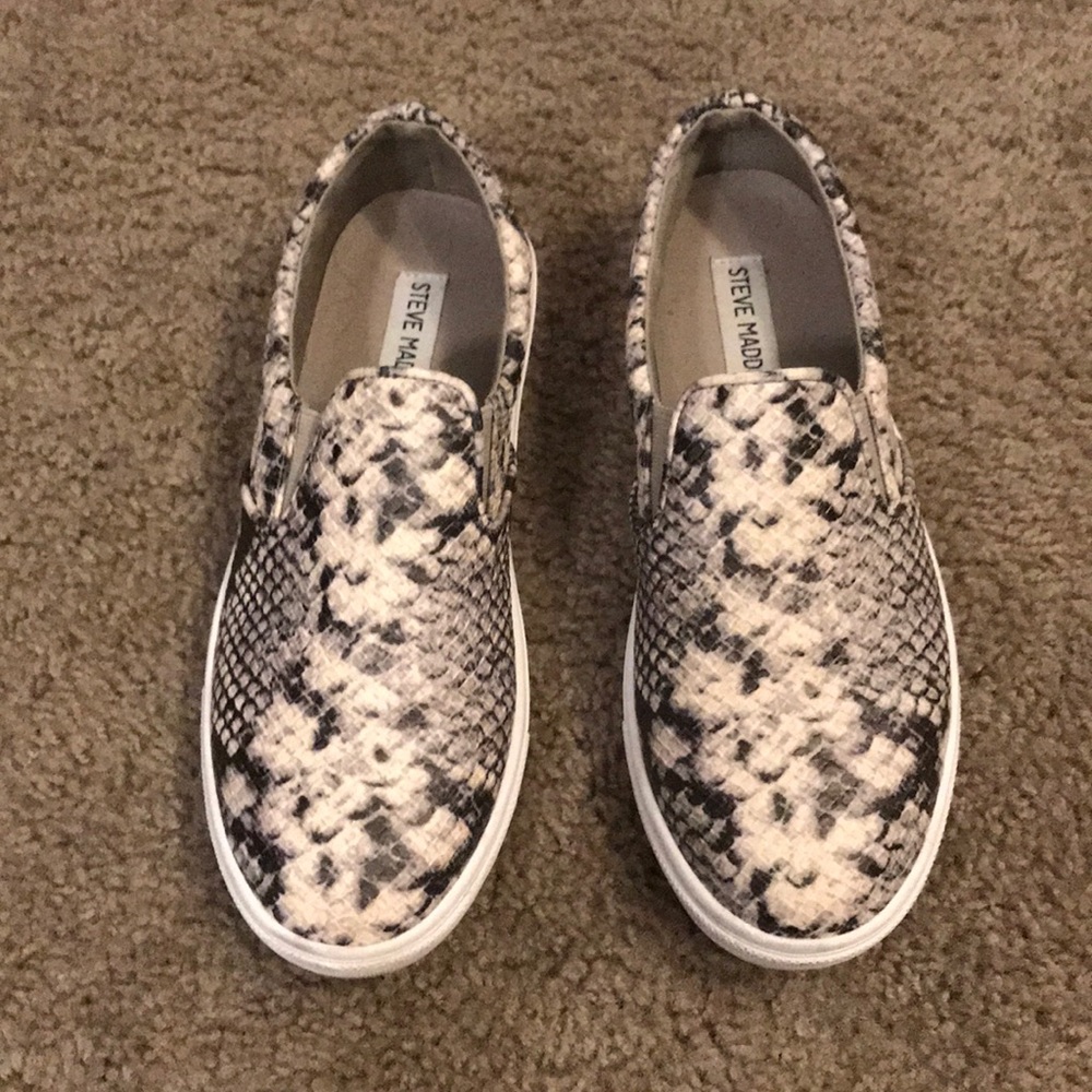 Steve Madden Sneakers